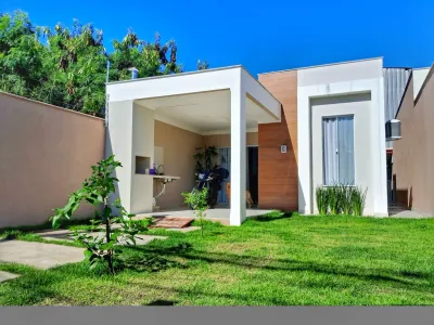 Casa À Venda Em Balneário De Carapebus - Serra-es