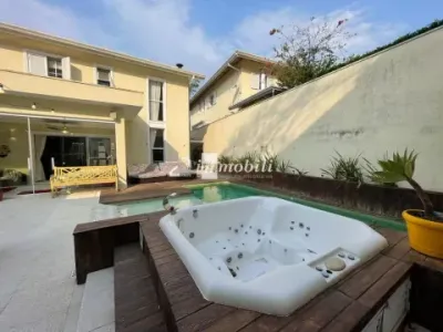 Casa à venda em Cotia, Granja Viana, com 4 suítes, com 434.17 m², Orvalho