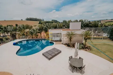 Casa à venda no Condomínio Ville Chamonix em Itatiba/SP