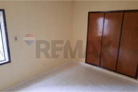 Casa alquiler Los Laureles Asunción  Picture 7 of 8