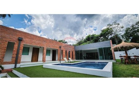 CASA - ALQUILER - PARAGUAY CORDILLERA SAN BERNARDINO