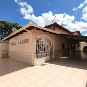 Casa Ampla e Moderna à Venda em Anápolis com 3 Quartos, 2 Suítes e Acabamento de Alto Padrão – R$ 72