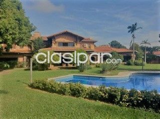 Casa Barrio Los Laureles