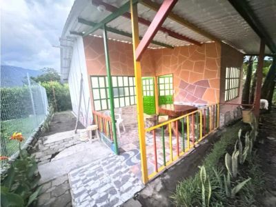 Casa Campestre en Arriendo en Calarcá