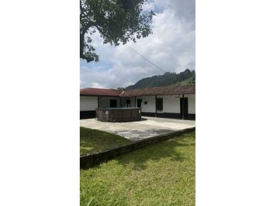 Casa Campestre en Arriendo en Caldas