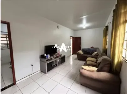 Casa com 170m² à venda no Brasil