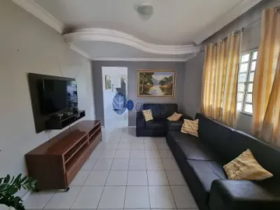 Casa com Ponto Comercial na Frente no Jardim Progresso
