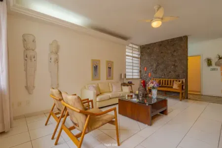 Casa comercial para venda em Cambuí, 300m²