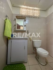 Casa Comercial y galpón Urb. Urdaneta, Remax Millenium Foto 7 de 8