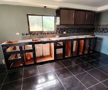  Casa con apartamento en Calle Fallas, San José, Desamparados