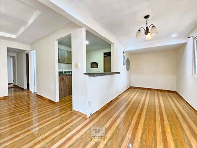  Casa con Terraza y Patio en las Cumbres, Cumbres del Este. ER Foto 2 de 12