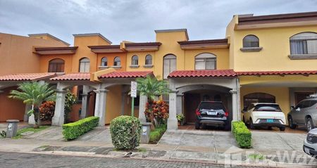 Casa de 2 Habitación en Alquiler en San Joaquin de Flores Heredia for ₡801,000/mo 