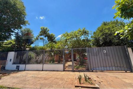 Casa de 3 hab. con excelente ubicación en Zona N.