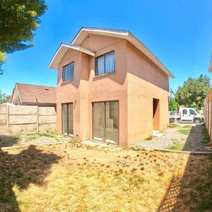 Casa de 3 Habitación en Alquiler en Chacabuco, Santiago for $650,000 CLP/mo  Foto 2 de 5