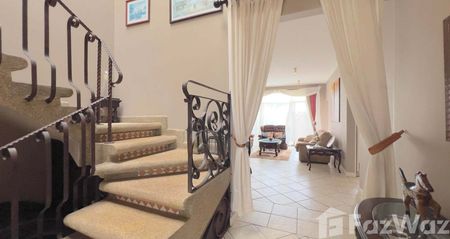 Casa de 3 Habitación en Alquiler en Escazú for ₡827,000/mo