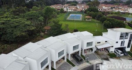 Casa de 3 Habitación en Alquiler en Lomas de Ayarco for ₡1,500/mo 