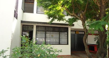 Casa de 3 Habitación en Alquiler en Neiva, Huila for $5,000,000 COP/mo