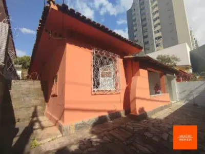 CASA DE 390m3 NO BAIRRO SANTA EFIGÊNIA