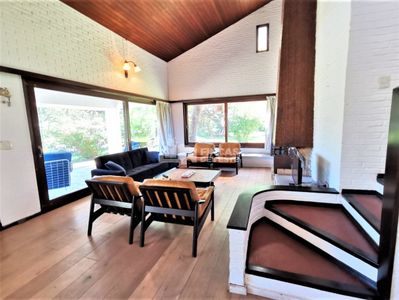 Casa de 4 dormitorios en Alquiler temporada y anual a pasos de Mansa  PUNTA DEL ESTE