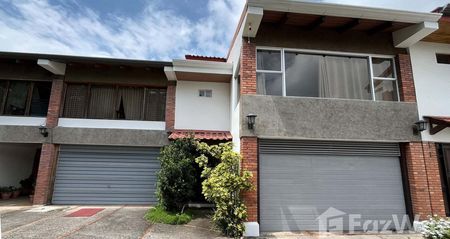 Casa de 4 Habitación en Venta en Escazú for ₡191,000,000