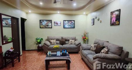 Casa de 7 Habitación en Venta en DESAMPARADOS SAN JOSE for ₡71,500,000