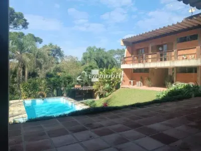 Casa de Alto Padrão Fazendinha 4 Suítes e Piscina por R$ 2.800.000,00 - Granja Viana