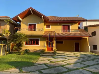 Casa de Condomínio localizado no bairro Jardim Esplanada em São José dos Campos. Área de terreno 450