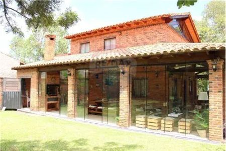 Casa de Verano en Alquiler- San Bernardino CALLE 1 GUILLERMO NAUMAN
