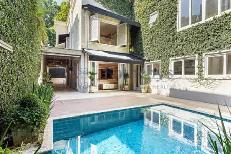 Casa de vila reformada com projeto do arquiteto Gustavo Motta