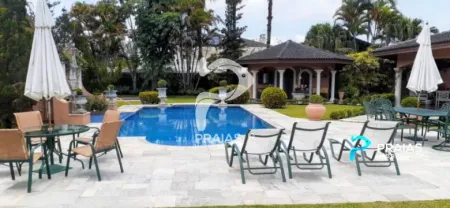 Casa em Condomínio Fechado, com lazer, Guarujá