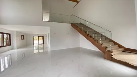 Casa em loteamento residencial em Gramado