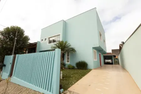 Casa em SANTA FELICIDADE com 370 m²