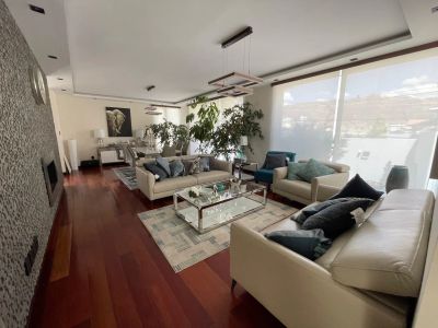 CASA EN ALQUILER AMOBLADA Y EQUIPADA EN CALACOTO