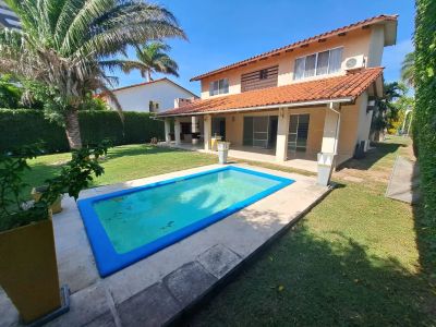 CASA EN ALQUILER EN CONDOMINIO EN EL URUBO CON PISCINA Y 4 DORMITORIOS