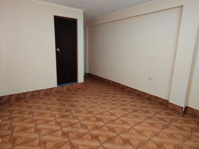 Casa en alquiler San Juan De Miraflores, Lima