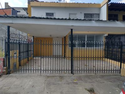 CASA EN ARRIENDO