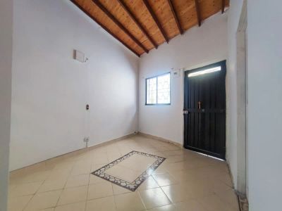 Casa en Arriendo en Camino Verde, Envigado Picture 2 of 4