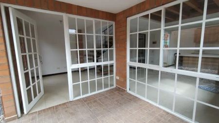 Casa en Arriendo en El tambo, La ceja