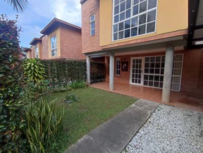 Casa en Arriendo en El tambo, La ceja