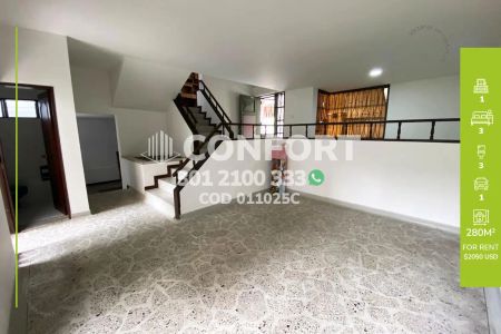 Casa en Arriendo en Laureles, Medellín