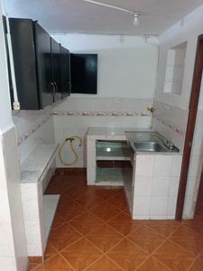 Casa en arriendo en Medellin, La Milagrosa