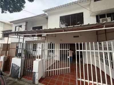 Casa en Arriendo en San fernando viejo, Cali