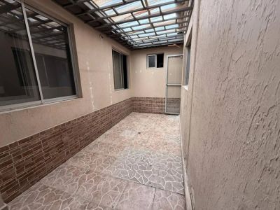 Casa en Arriendo en Santa Mónica, Medellín Imagem 15 de 16