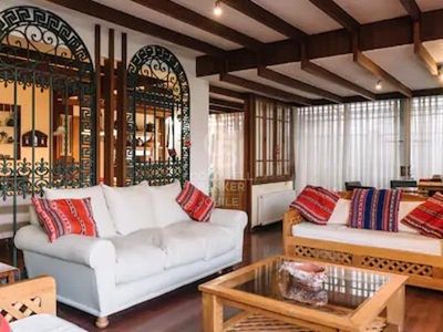 Casa en Arriendo en Vitacura 8 dormitorios 4 baños