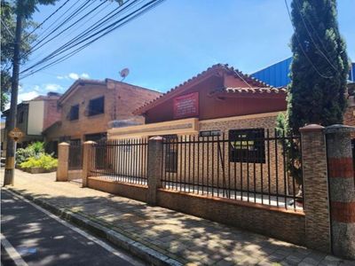 Casa en arriendo Laureles, Occidente