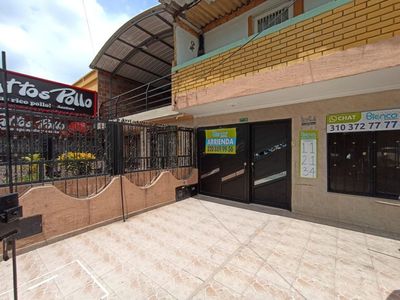 Casa en arriendo Los Pinos, Oriente Foto 2 de 25