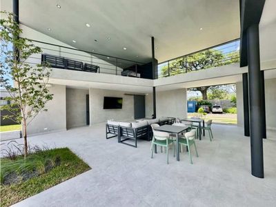 Casa en condominio en Lindora