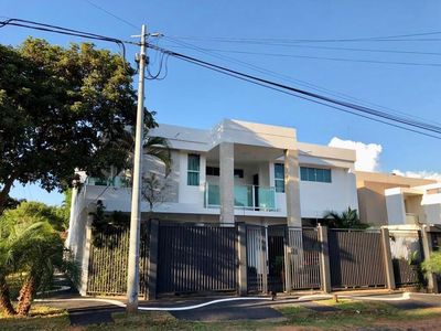CASA EN ESQUINA