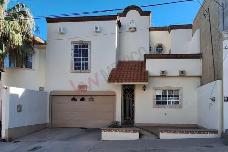 Casa en Renta – Lomas Altas II