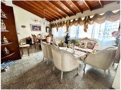 Casa en venta Conquistadores, Occidente